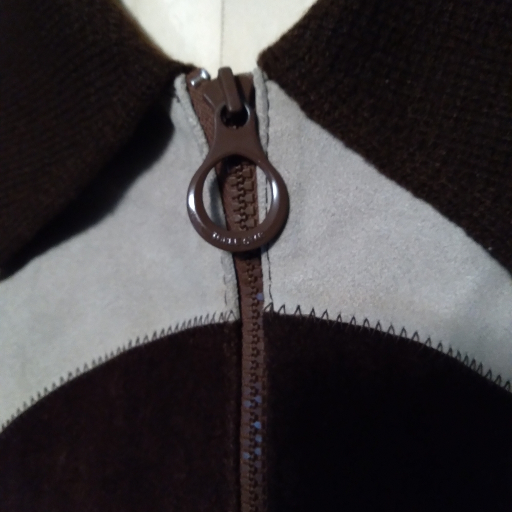 Elegant Brown and Cream Leather Jacket By Ms Pioneer - Picture 2 of 5